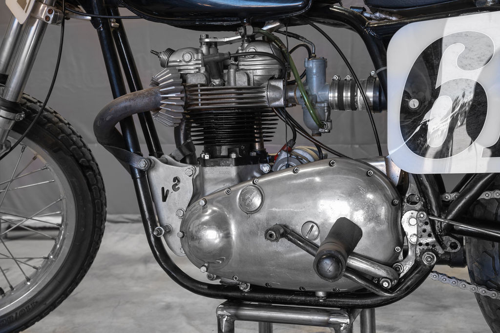 1960Triumph650DirtTracker-15